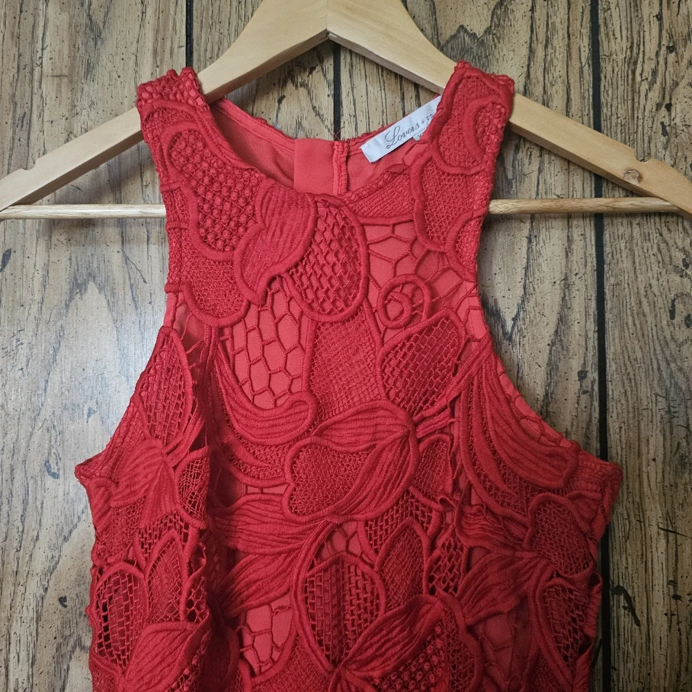 LOVERS + FRIENDS / REVOLVE Red Caspian Lace Overlay Dress - XS - Picture 6 of 11